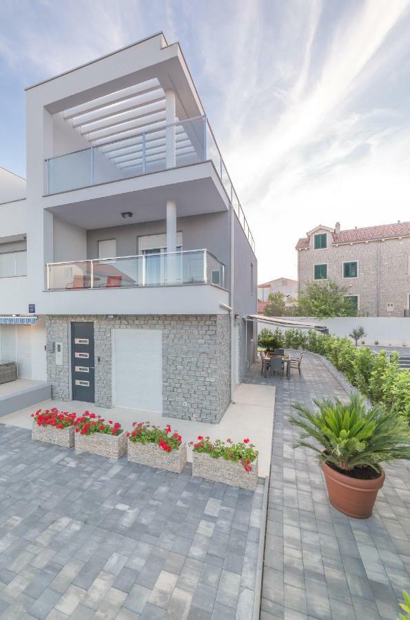 Kuca Buzov - House In Croatia * Srima